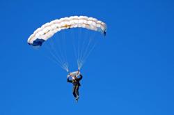 浓眉哥焦点对战，Scout与50激战加拿大队分钟，刷新纪录胜负难料！再创辉煌时刻